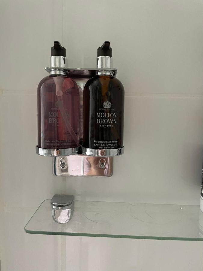 Milan House Apartment ลอนดอน ภายนอก รูปภาพ